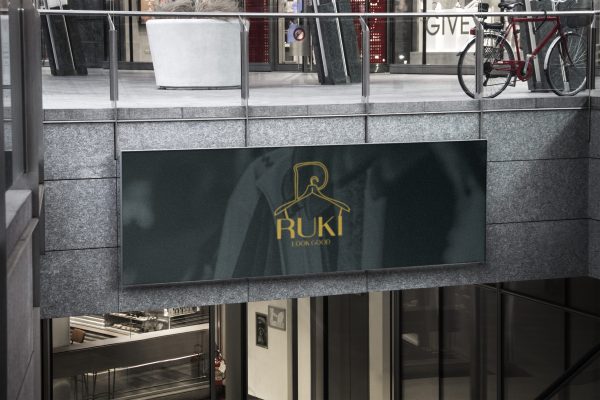 RUKI Metro Station Billboard Mockup-1